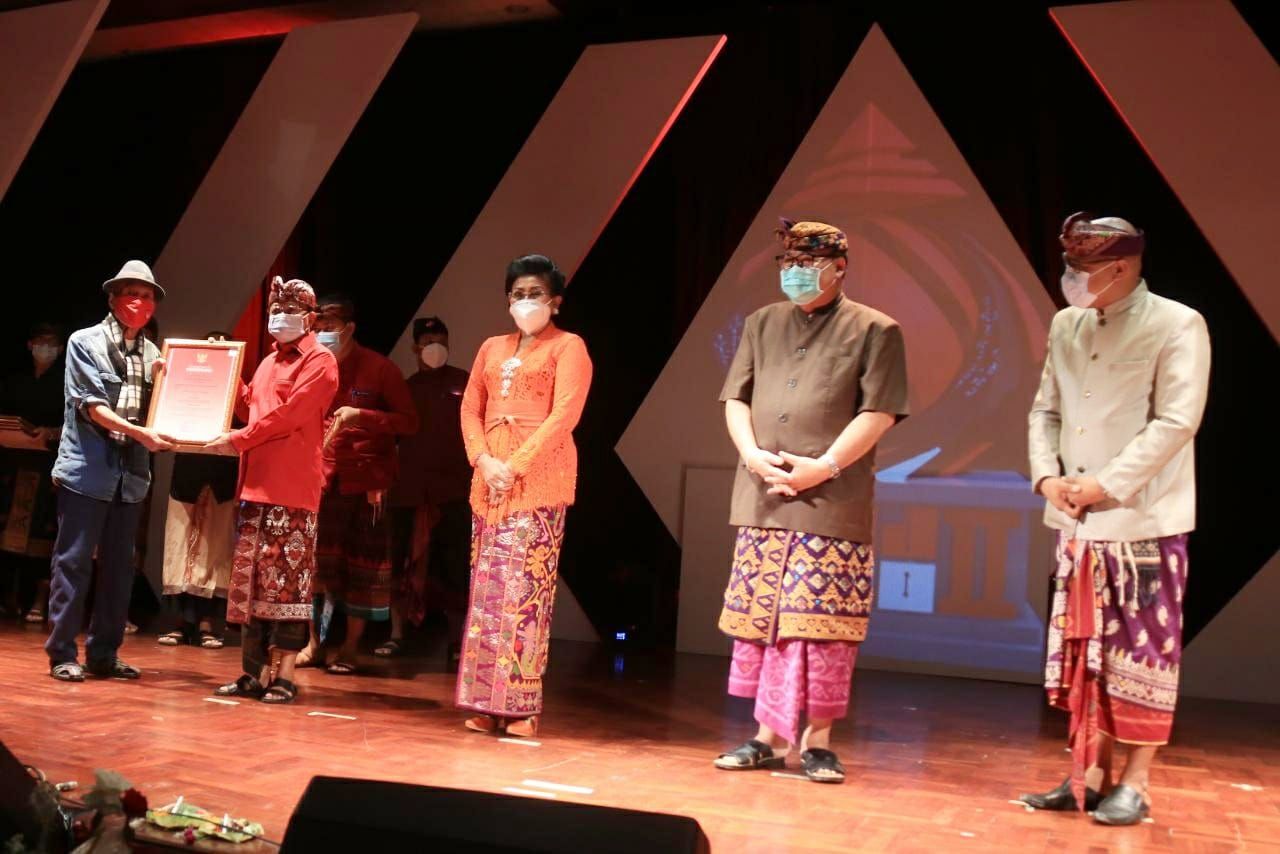 podiumnews.com-Penutupan FSBJ II, Koster Ajak Generasi Muda Bangun Ekosistem Berkesenian